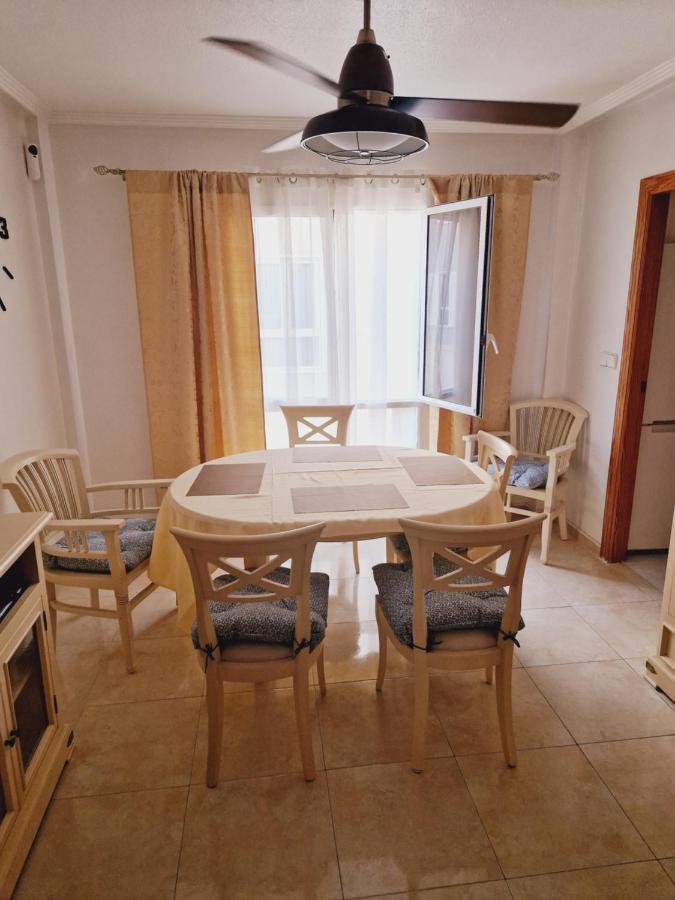 Magnifico Chalet Adosado En Torrevieja, Alicante. Eksteriør billede