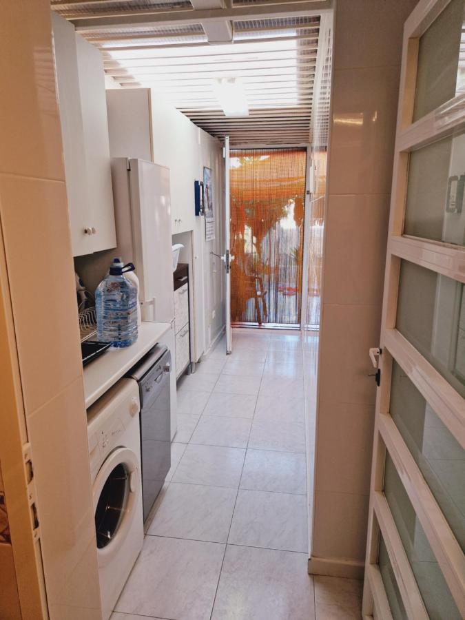 Magnifico Chalet Adosado En Torrevieja, Alicante. Eksteriør billede