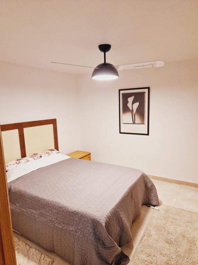 Magnifico Chalet Adosado En Torrevieja, Alicante. Eksteriør billede
